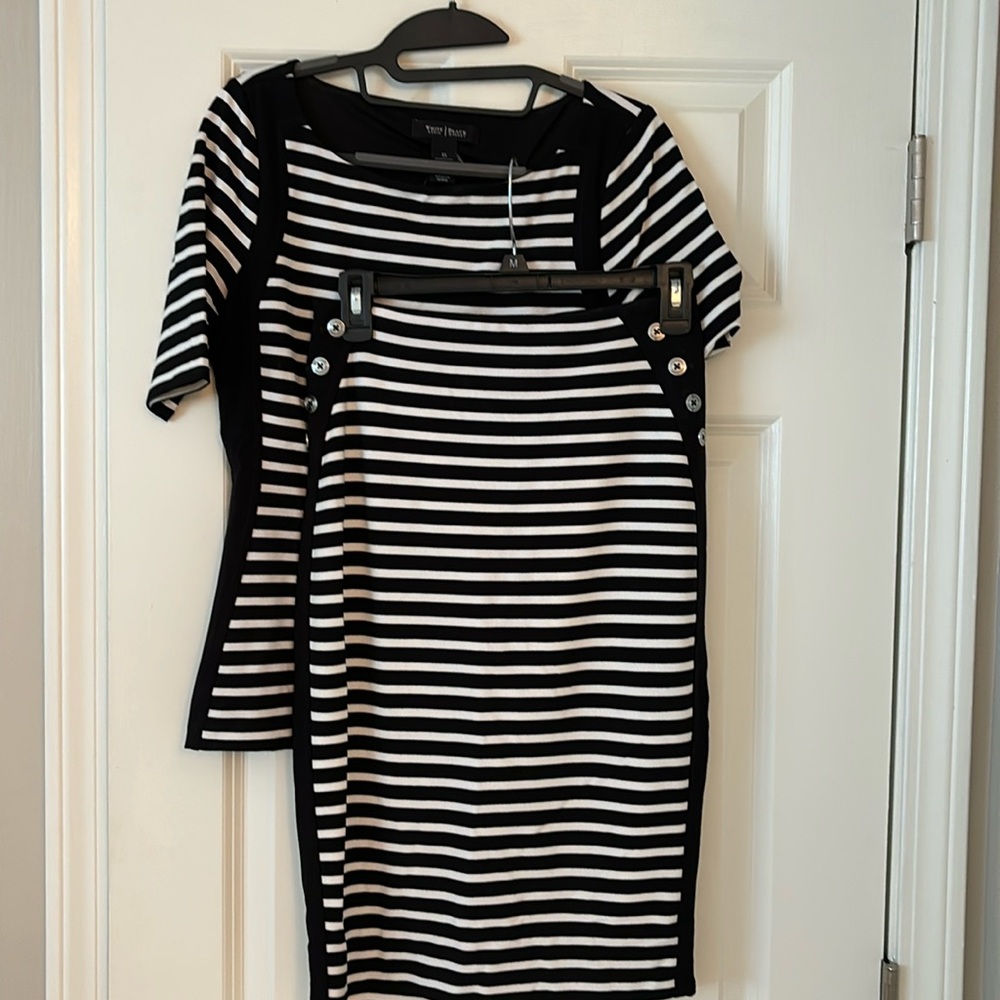 White House Black Market 2 piece set. Size xs.
